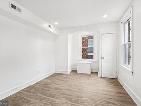 1827 W Cheltenham Avenue, Elkins Park PA 19027