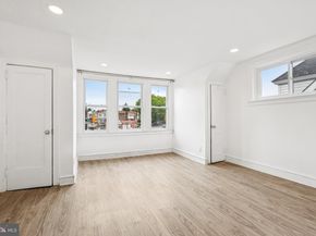 1827 W Cheltenham Avenue, Elkins Park PA 19027