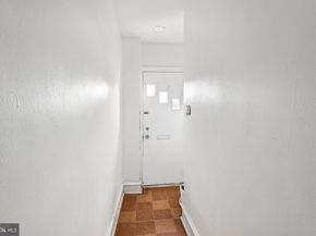 1827 W Cheltenham Avenue, Elkins Park PA 19027