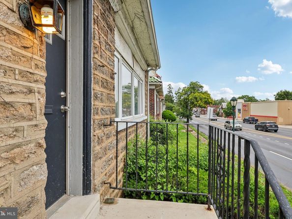 1827 W Cheltenham Avenue, Elkins Park PA 19027