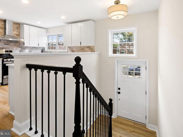 3609 Essex Lane, Philadelphia PA 19114