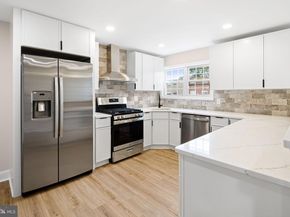 3609 Essex Lane, Philadelphia PA 19114