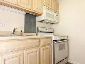 730 24TH NW 308, Washington DC 20037