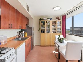 1326 Spruce Street 1202, Philadelphia PA 19107