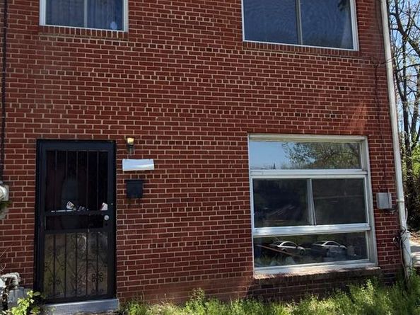 2215 14TH Street NE, Washington DC 20018