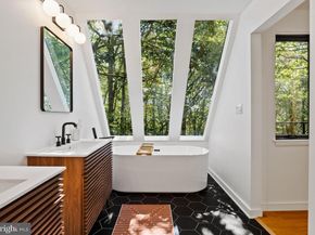 2905 Ash Mill Road, Doylestown PA 18902