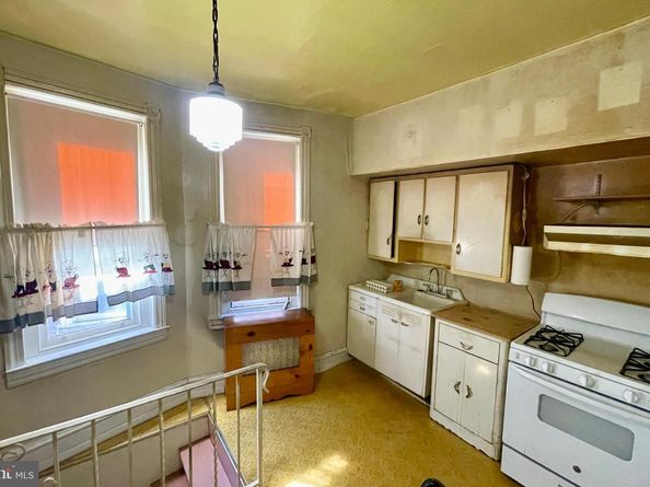 208 N 63rd Street, Philadelphia PA 19139