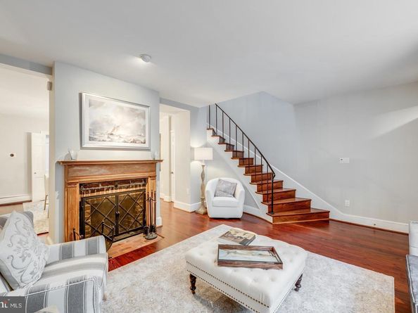 1656 32nd Street NW, Washington DC 20007