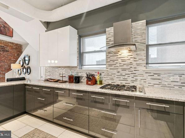 121 Walnut Street 404, Philadelphia PA 19106