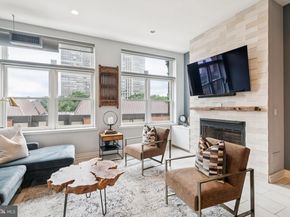 121 Walnut Street 404, Philadelphia PA 19106