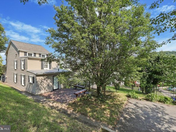 119 Cedar Avenue, Conshohocken PA 19428