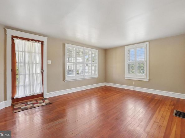 119 Cedar Avenue, Conshohocken PA 19428