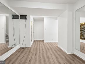 502 Giles Place, Sterling VA 20164