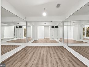 502 Giles Place, Sterling VA 20164