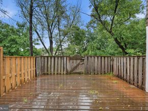 502 Giles Place, Sterling VA 20164