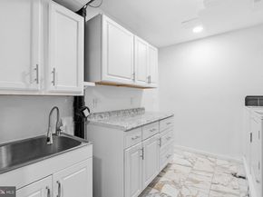 502 Giles Place, Sterling VA 20164