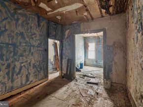 2624 Oakford Street, Philadelphia PA 19146