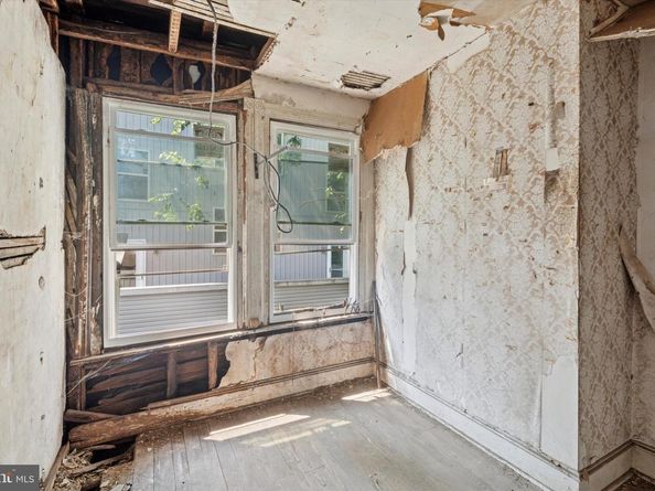 2624 Oakford Street, Philadelphia PA 19146