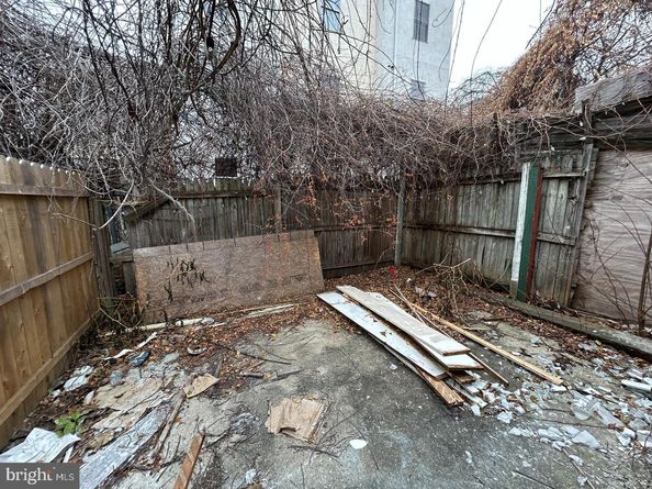 1739 Monument Street, Philadelphia PA 19121