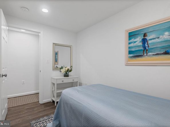 13 R Street NE 1, Washington DC 20002