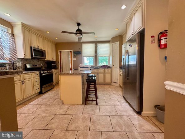 7793 Hasbrook Avenue, Philadelphia PA 19111