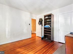 400 W Glenside Avenue, Glenside PA 19038