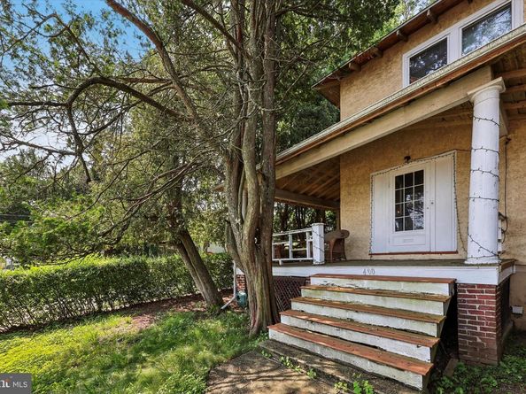 400 W Glenside Avenue, Glenside PA 19038