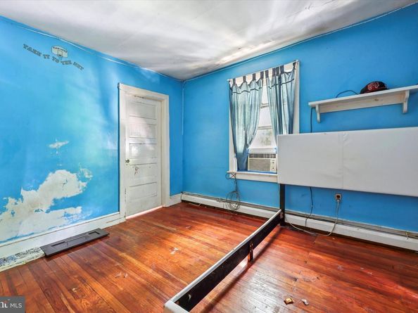 400 W Glenside Avenue, Glenside PA 19038