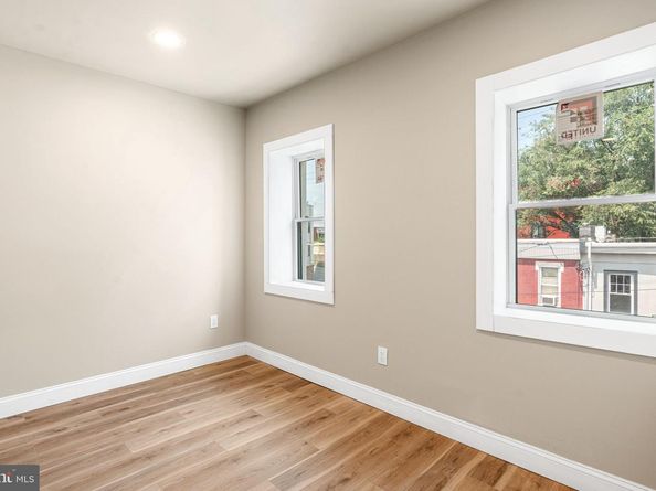 2563 Emerald Street, Philadelphia PA 19125
