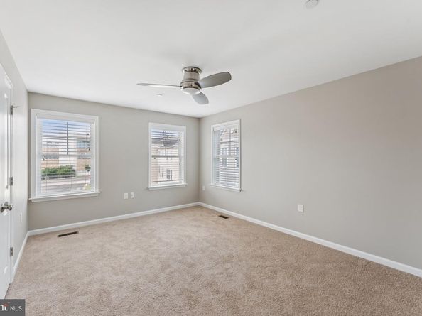 412 Woodcrest Drive SE 412B, Washington DC 20032