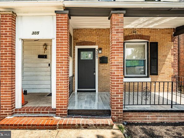 307 Poplar Street, Darby PA 19023