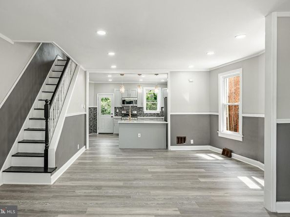 307 Poplar Street, Darby PA 19023