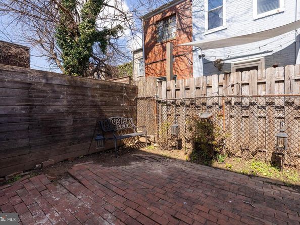223 R Street NW, Washington DC 20001