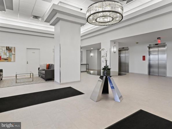 1808 Old Meadow Road 1418, Mclean VA 22102