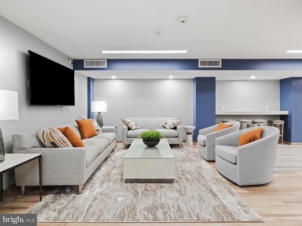 1808 Old Meadow Road 1418, Mclean VA 22102