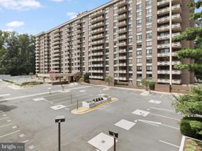 1808 Old Meadow Road 1418, Mclean VA 22102