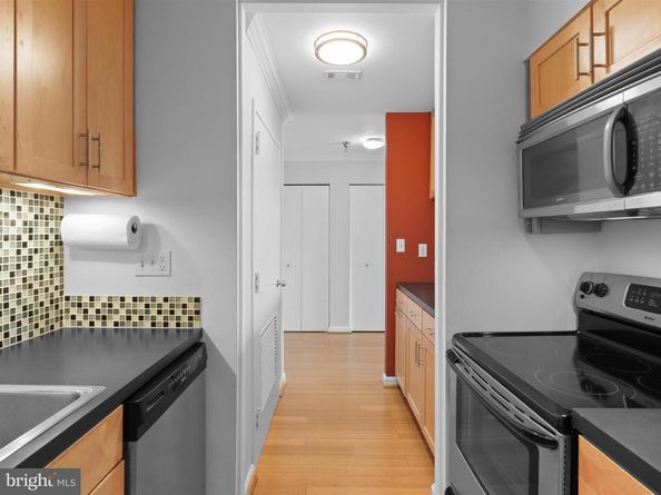 1808 Old Meadow Road 1418, Mclean VA 22102