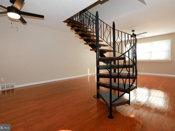 3559 Churchill Lane, Philadelphia PA 19114