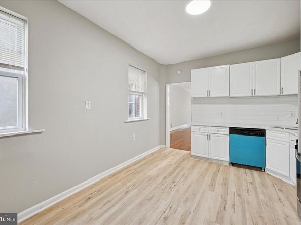 1426 S 52nd Street, Philadelphia PA 19143