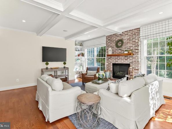 6452 Overbrook Street, Falls Church VA 22043