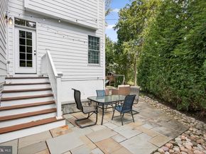 6452 Overbrook Street, Falls Church VA 22043