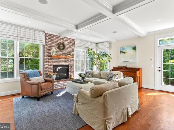 6452 Overbrook Street, Falls Church VA 22043