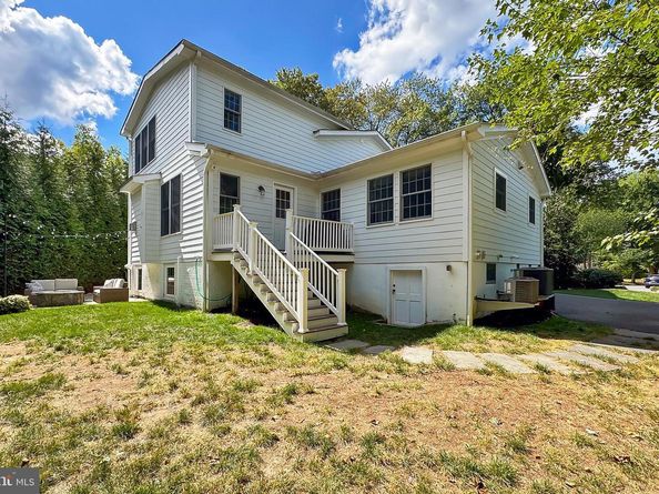 6452 Overbrook Street, Falls Church VA 22043