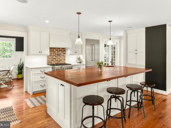 6452 Overbrook Street, Falls Church VA 22043
