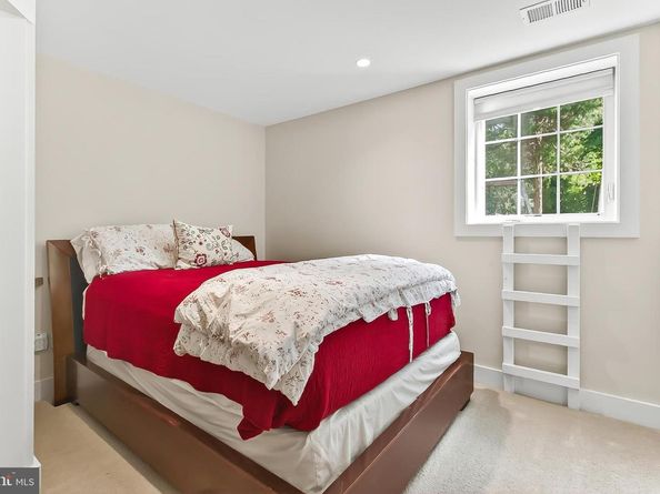 6452 Overbrook Street, Falls Church VA 22043