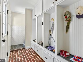 6452 Overbrook Street, Falls Church VA 22043