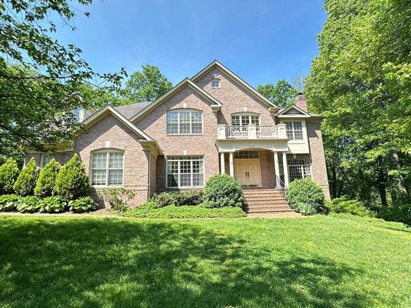 1354 Lewinsville Mews Court, Mclean VA 22102