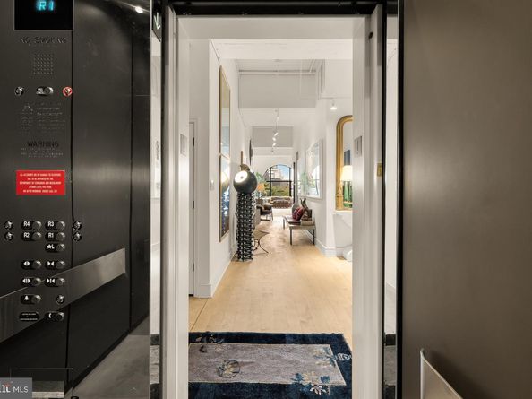 2424 18TH Street NW R1, Washington DC 20009
