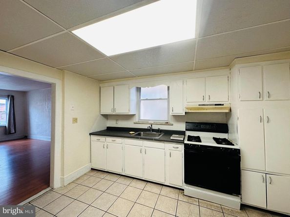 2438 S Philip Street, Philadelphia PA 19148
