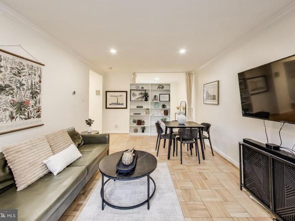 3750 39TH Street NW B146, Washington DC 20016